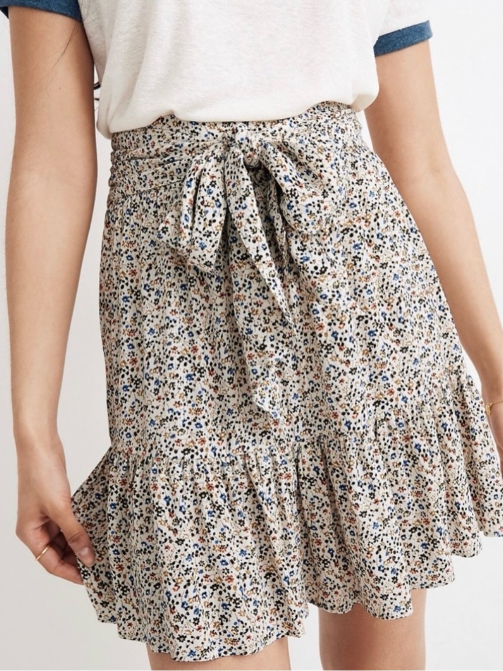 Madewell Tie-Waist Ruffle Mini Skirt in Fieldwalk Floral